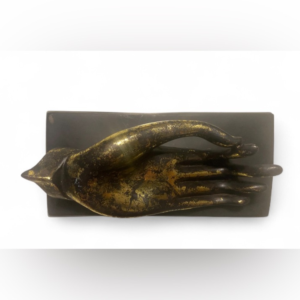 🏝️ Vintage Unique 3D Hand Table Display